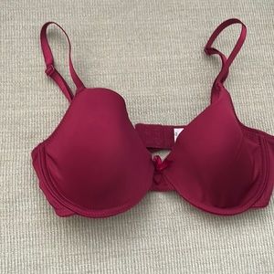 Underwire bra size 34C, burgundy